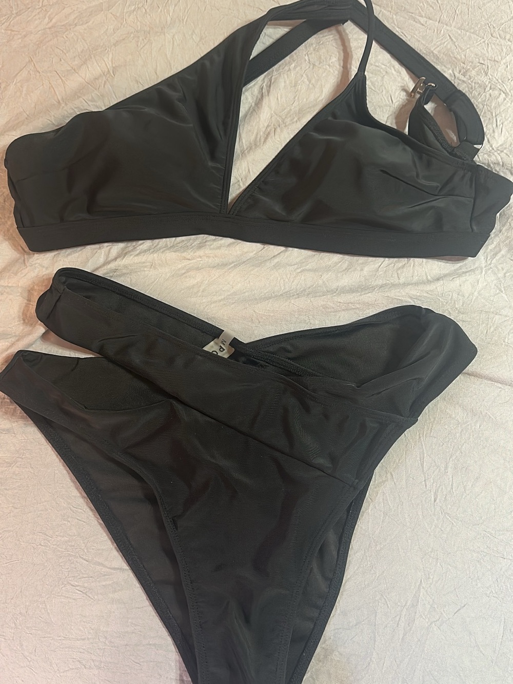 Classic Black Women's Bikini Set - Sleek Two-Piece Swimwear